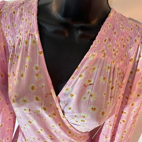 Small NWT Billabong Pink Wrap Dress with Long Bishop‎ Sleeves - Picture 5 of 16